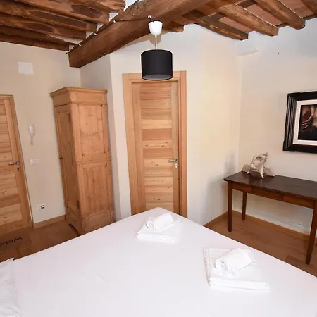Affittacamere A 100mt Dal Duomo - Living Gallery *